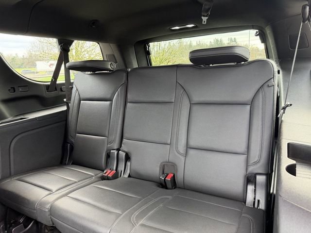Used 2022 Chevrolet Suburban LT w/ LT Signature Package AWD/4WD image 32