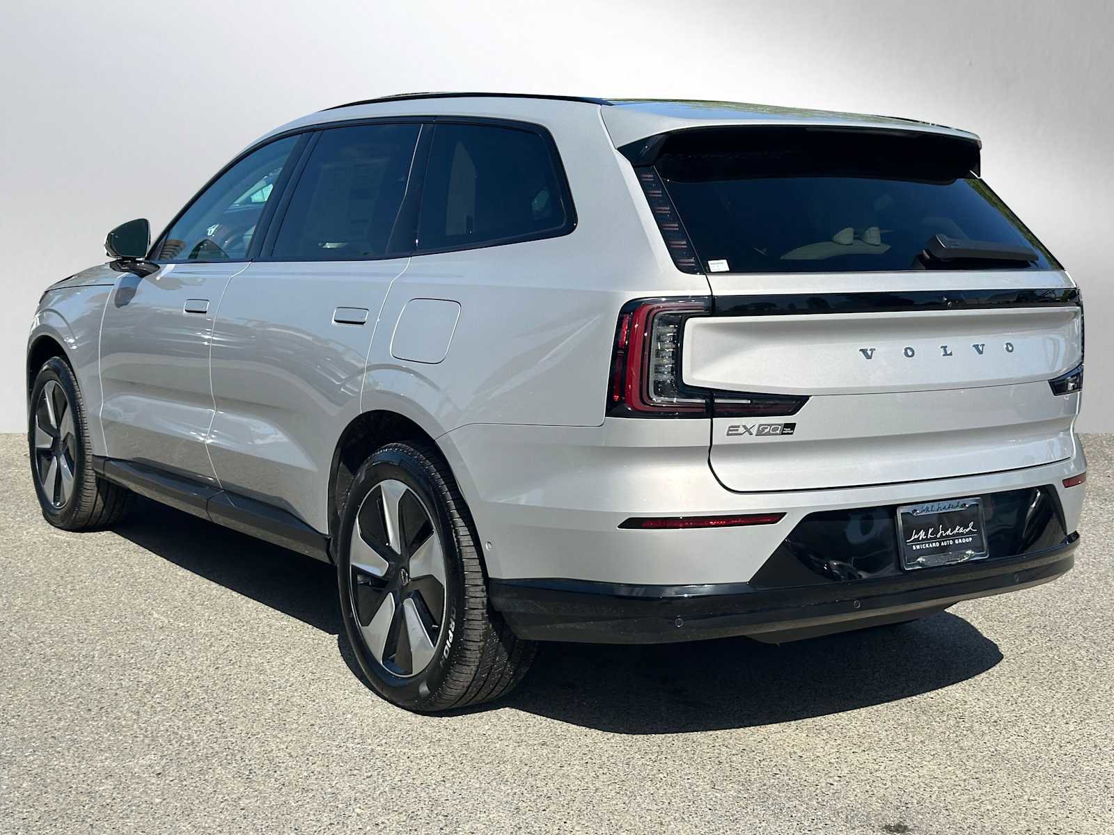 Used 2025 Volvo EX90 Plus AWD/4WD image 5