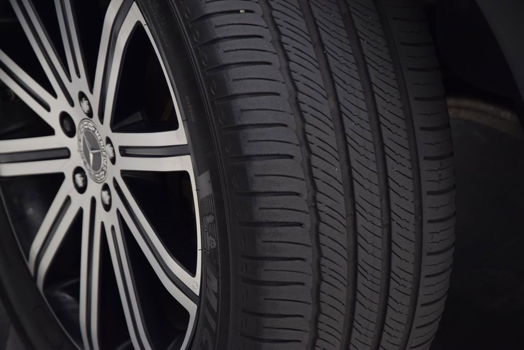 Certified 2024 Mercedes-Benz GLE 350 4MATIC image 33