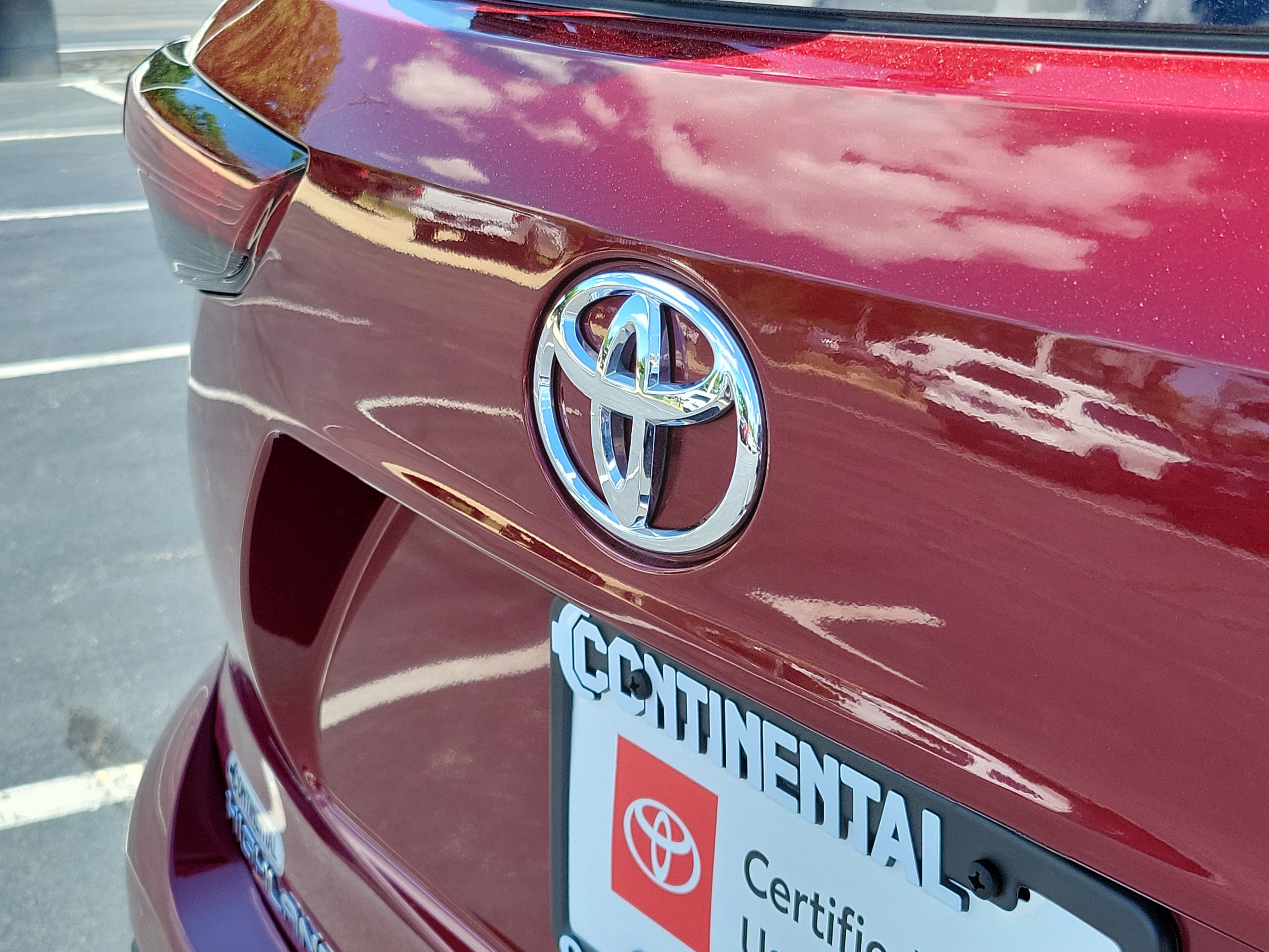 Certified 2025 Toyota Highlander XLE FWD image 9