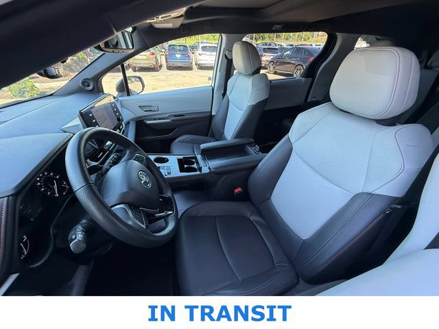 Used 2023 Toyota Sienna XSE w/ XSE Plus Package FWD image 4