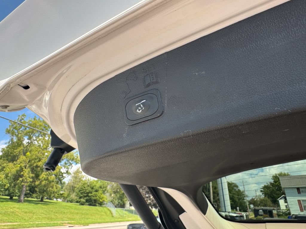 Used 2016 Ford Escape Titanium FWD image 13
