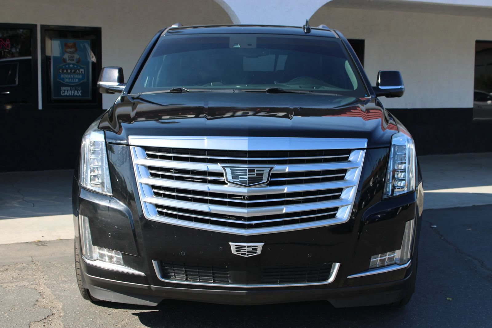 Used 2016 Cadillac Escalade Platinum AWD/4WD image 2
