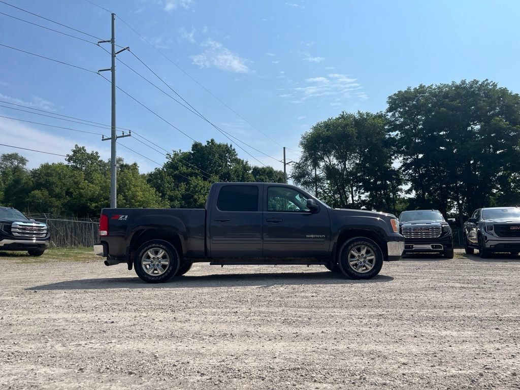 Used 2011 GMC Sierra 1500 SLT w/ SLT Convenience Package AWD/4WD image 6