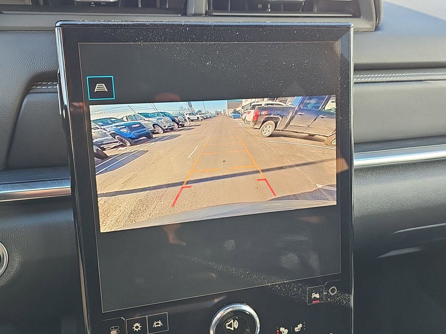 Used 2025 GMC Terrain Elevation image 11