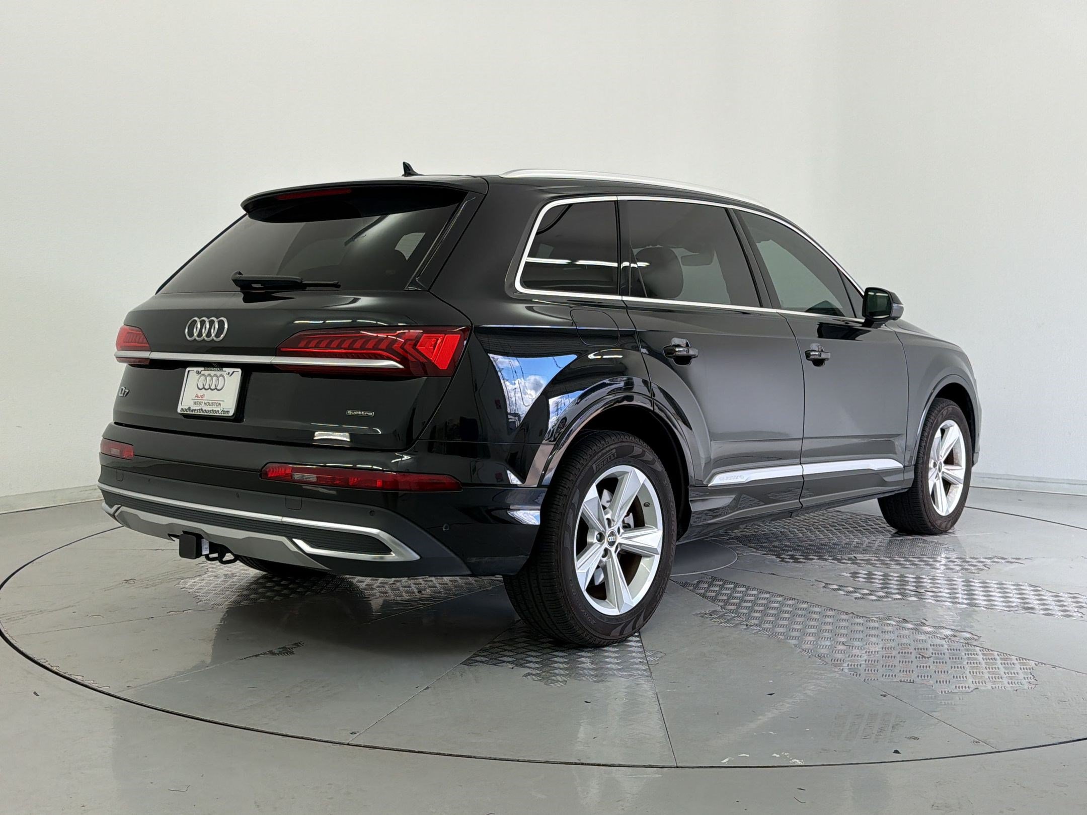 Used 2024 Audi Q7 2.0T Premium w/ Convenience Package AWD/4WD image 8