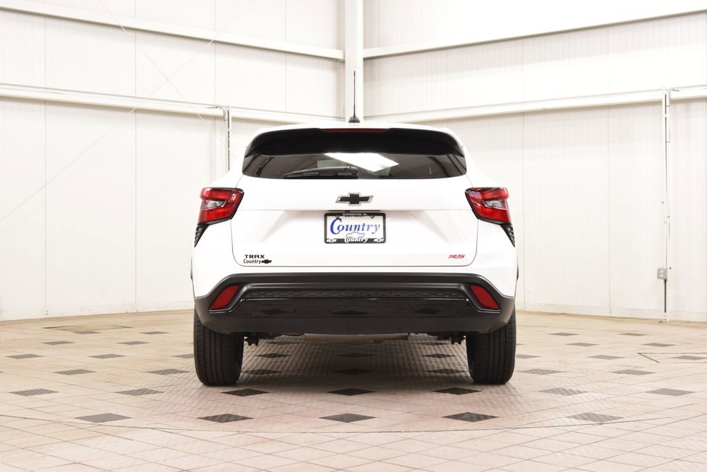 Used 2024 Chevrolet Trax RS FWD image 7