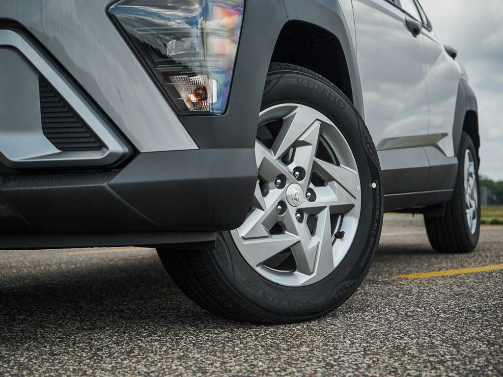New 2026 Hyundai Kona SE AWD/4WD image 6