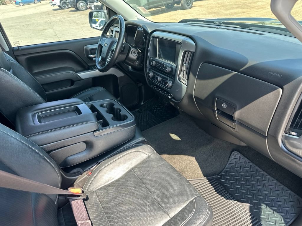Certified 2017 Chevrolet Silverado 1500 LT w/ Midnight Edition AWD/4WD image 24