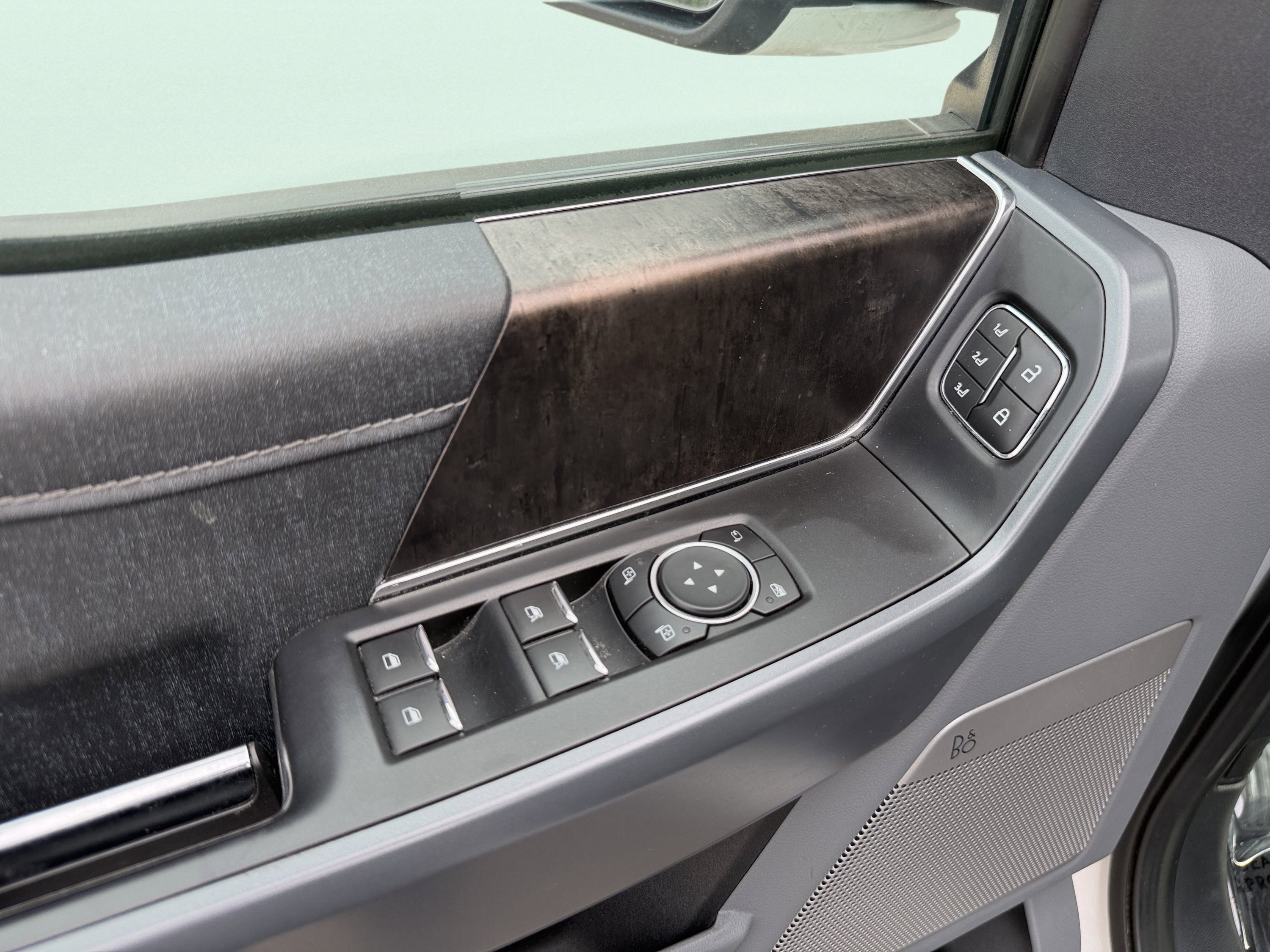 Used 2021 Ford F150 Lariat w/ Equipment Group 501A Mid image 28