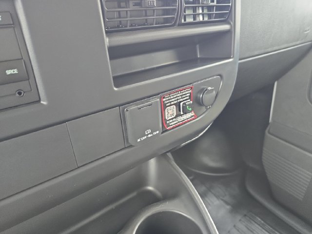 New 2026 GMC Savana 2500 w/ Driver Convenience Package RWD image 24