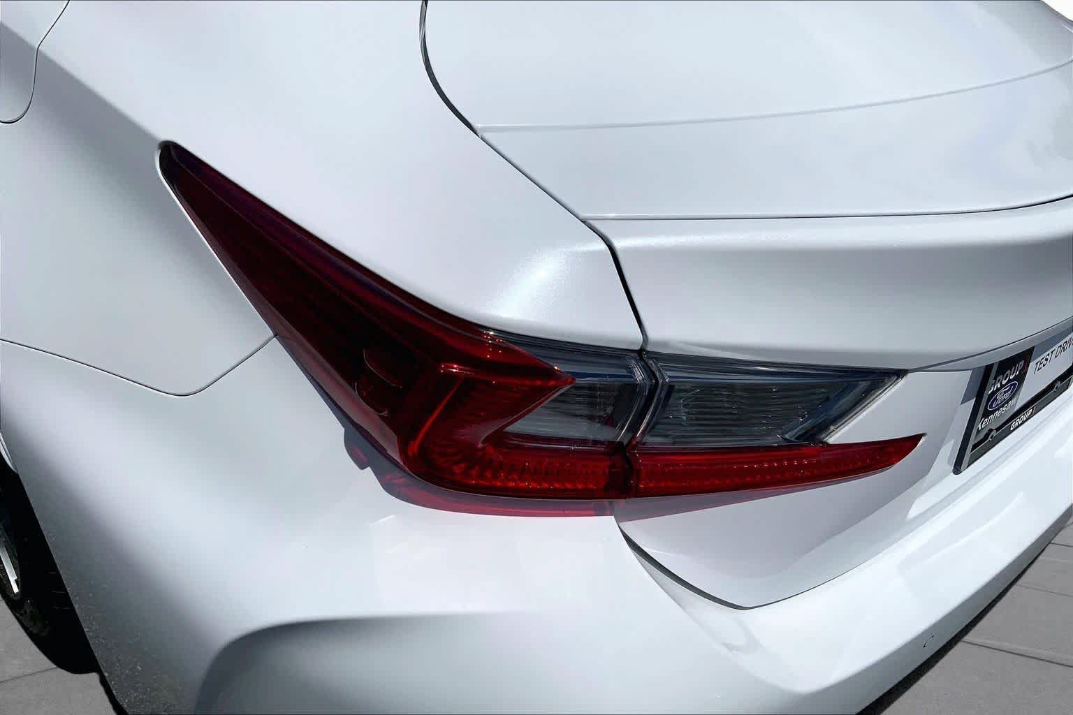 Used 2015 Lexus RC F w/ Premium Package RWD image 25