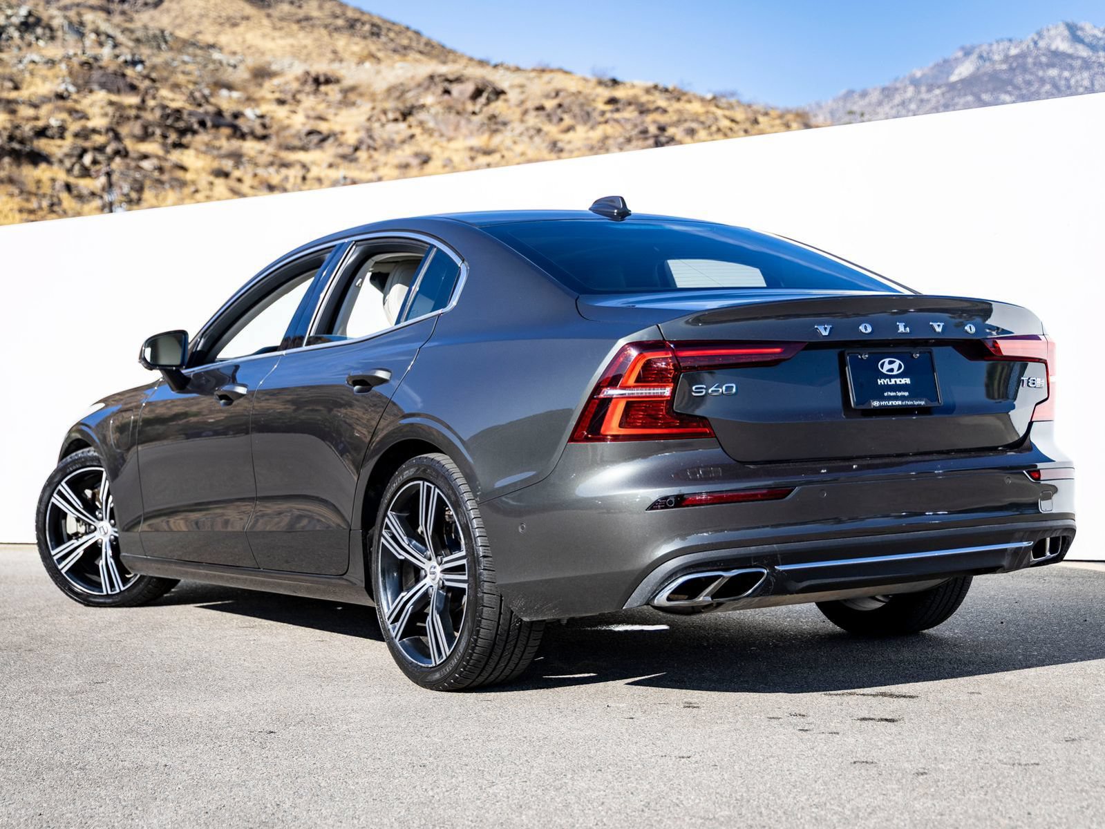 Used 2019 Volvo S60 T8 Inscription AWD/4WD image 6