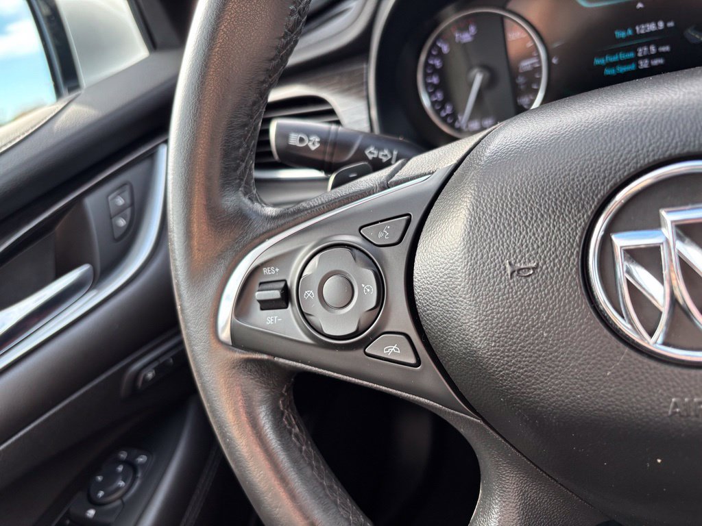 Used 2017 Buick LaCrosse Essence FWD image 30