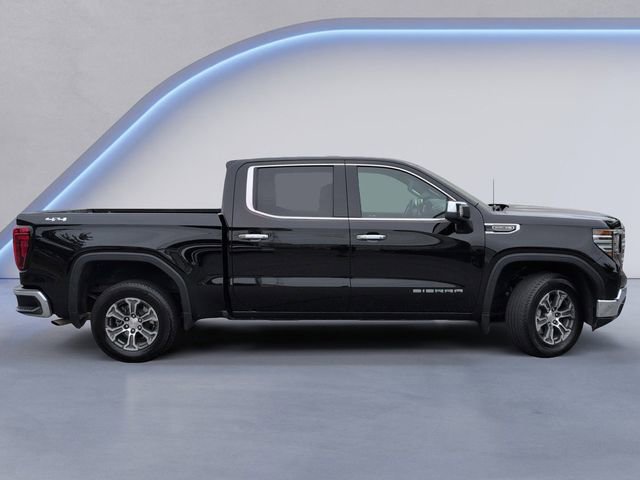 Used 2025 GMC Sierra 1500 SLT image 3