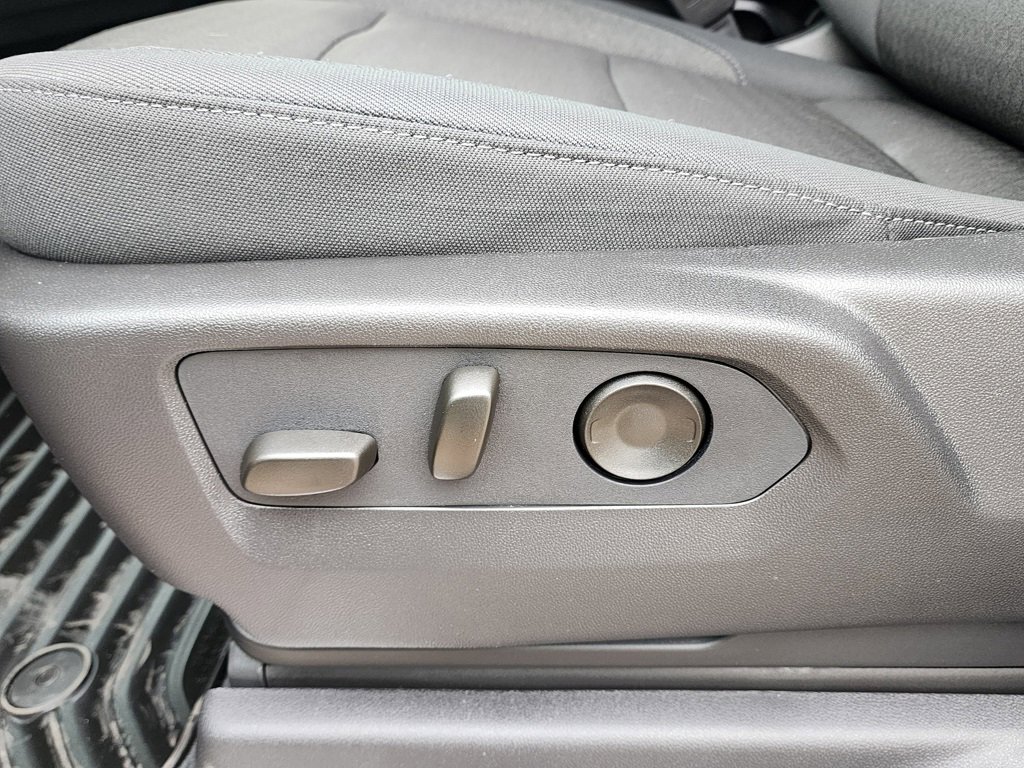 New 2026 GMC Sierra 1500 Elevation image 18