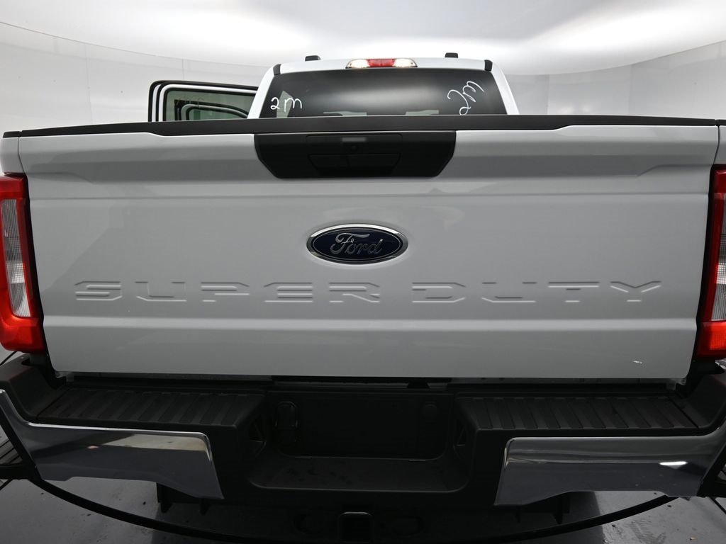New 2026 Ford F350 XLT image 22