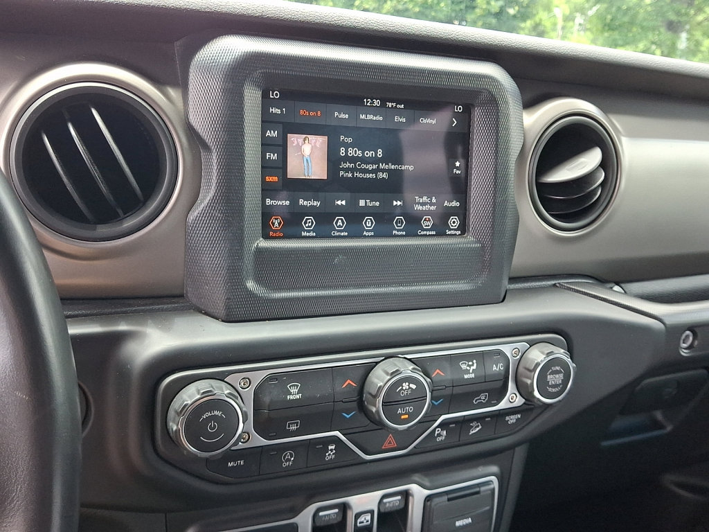Used 2018 Jeep Wrangler Unlimited Sport S AWD/4WD image 28