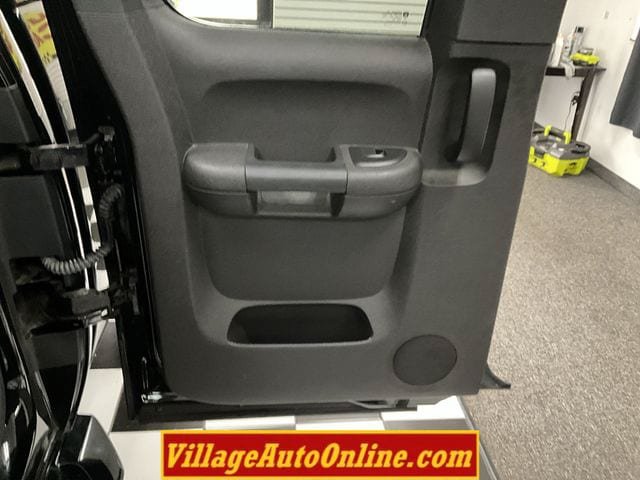 Used 2013 Chevrolet Silverado 1500 LT AWD/4WD image 32