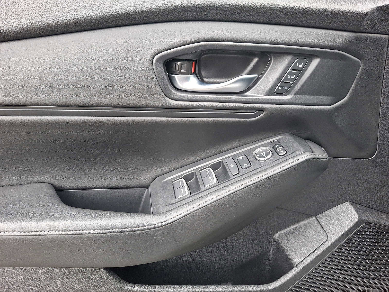 Used 2023 Honda Accord Sport image 13