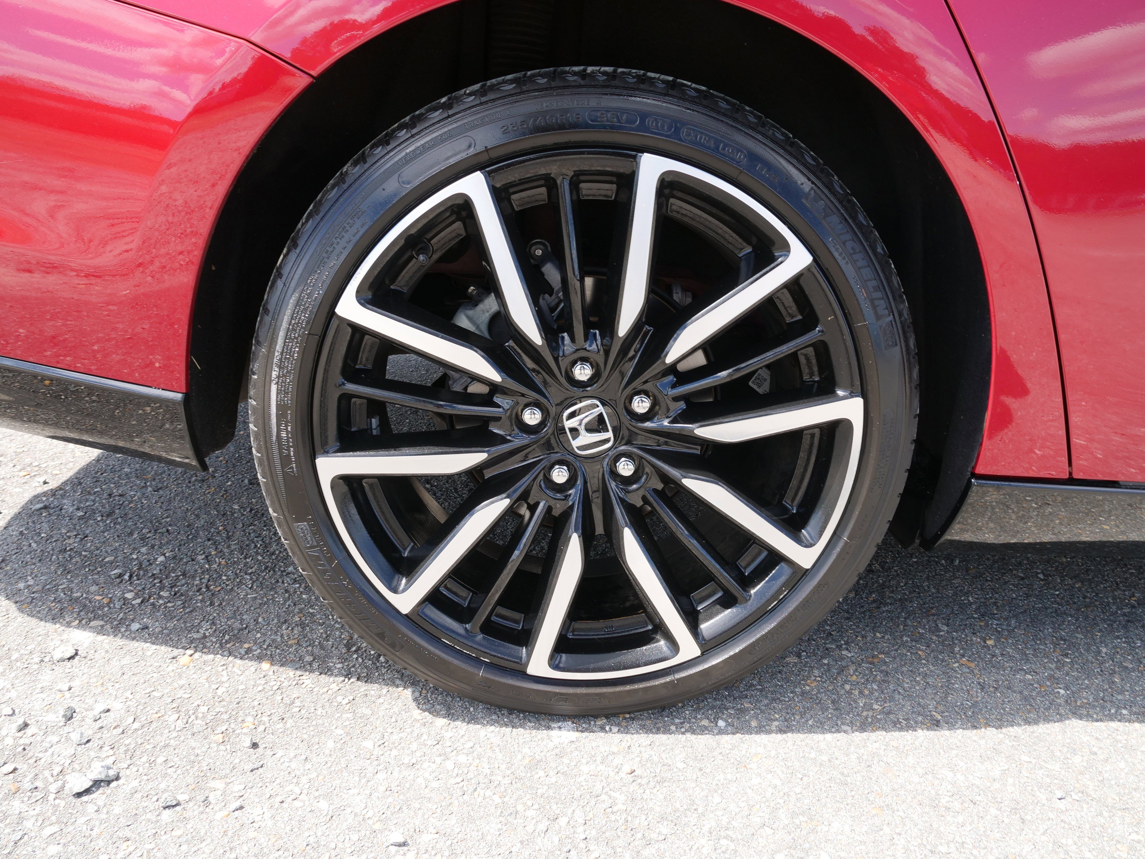 Used 2023 Honda Accord Touring image 11