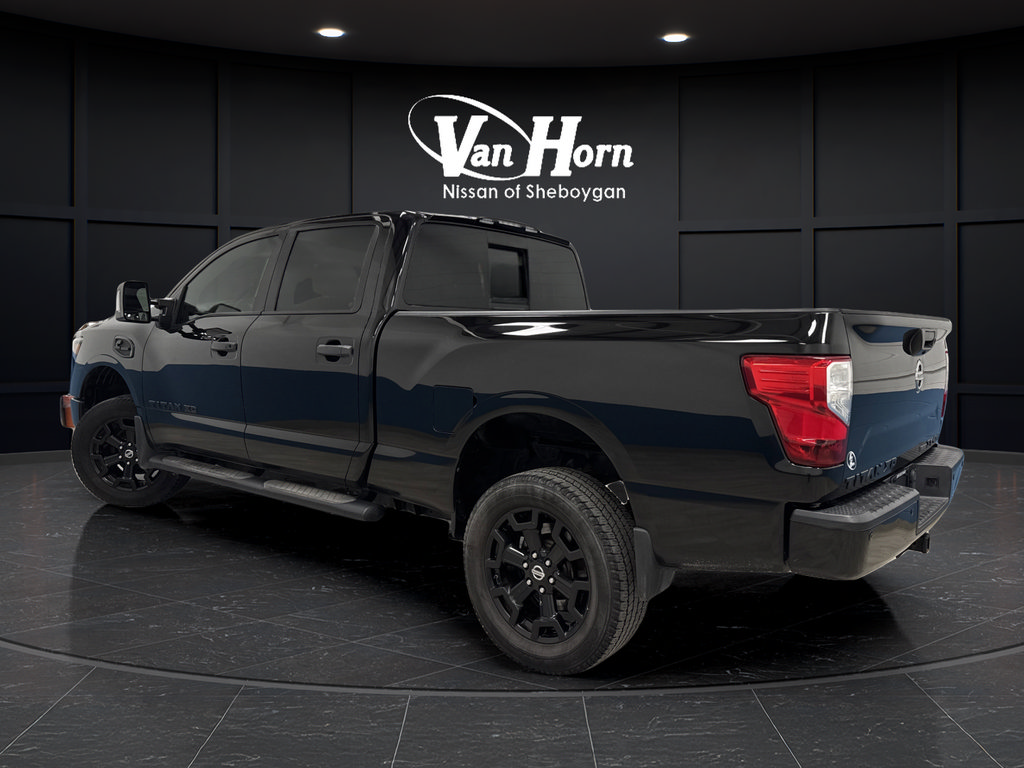 Used 2018 Nissan Titan SV w/ SV Convenience Package AWD/4WD image 3