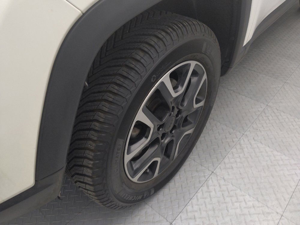 Used 2019 Jeep Compass Trailhawk w/ Cold Weather Group AWD/4WD image 31