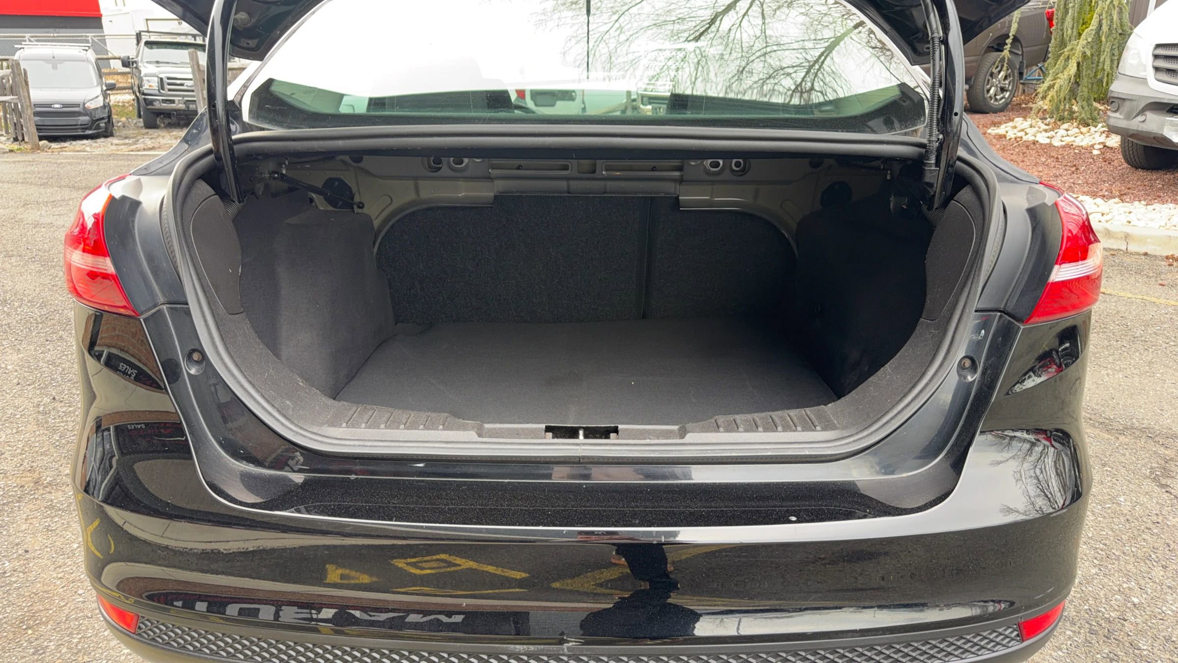 Used 2017 Ford Focus SE image 33