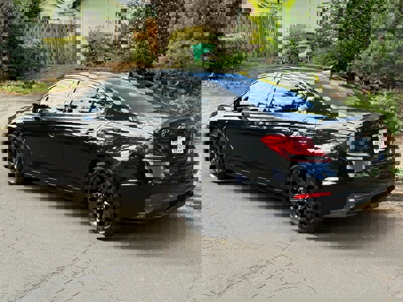 Used 2019 Genesis G70 2.0T Advanced w/ Sport Package image 3