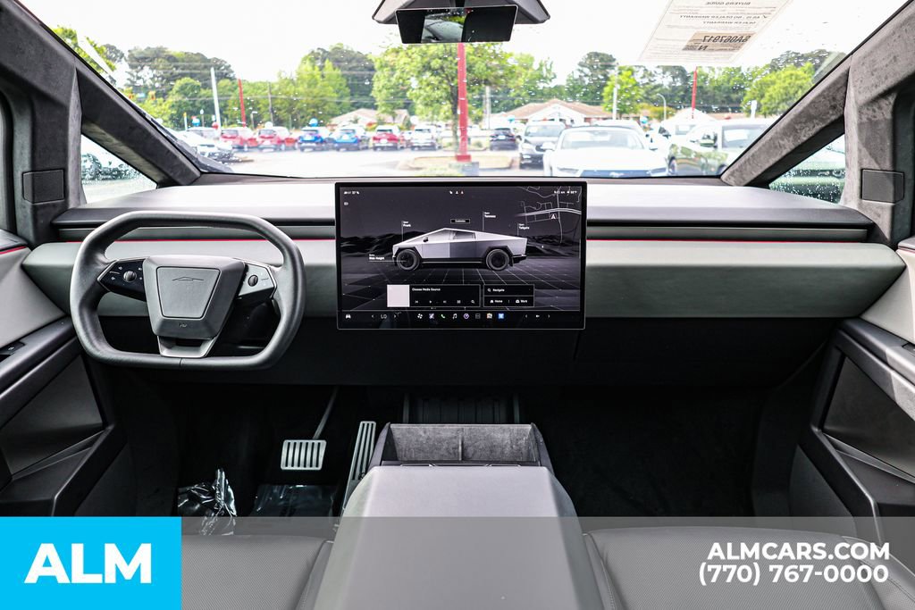 Used 2025 Tesla Cybertruck AWD Crew Cab image 27