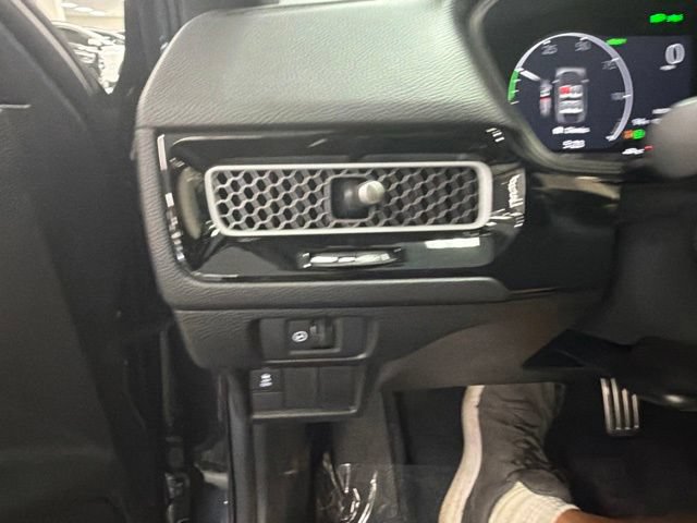 Used 2025 Honda Civic Sport image 25