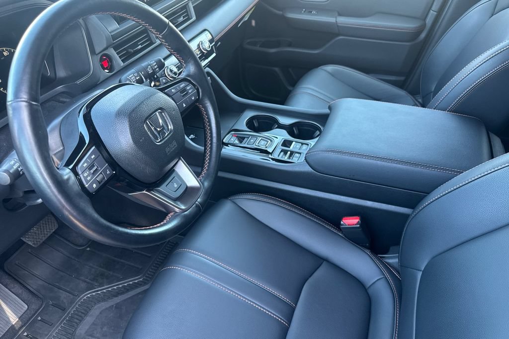 Certified 2024 Honda Pilot TrailSport image 12