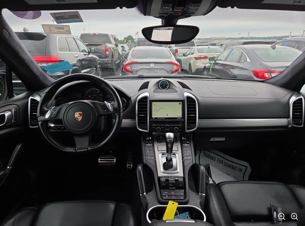 Used 2012 Porsche Cayenne Turbo AWD/4WD image 8