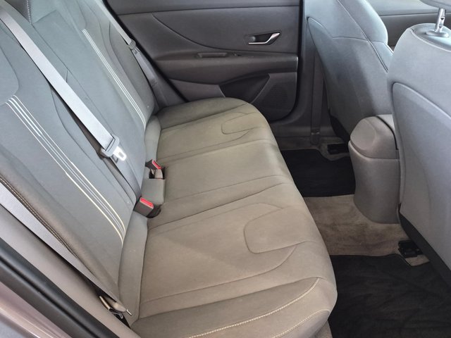 Used 2023 Hyundai Elantra SEL FWD image 18
