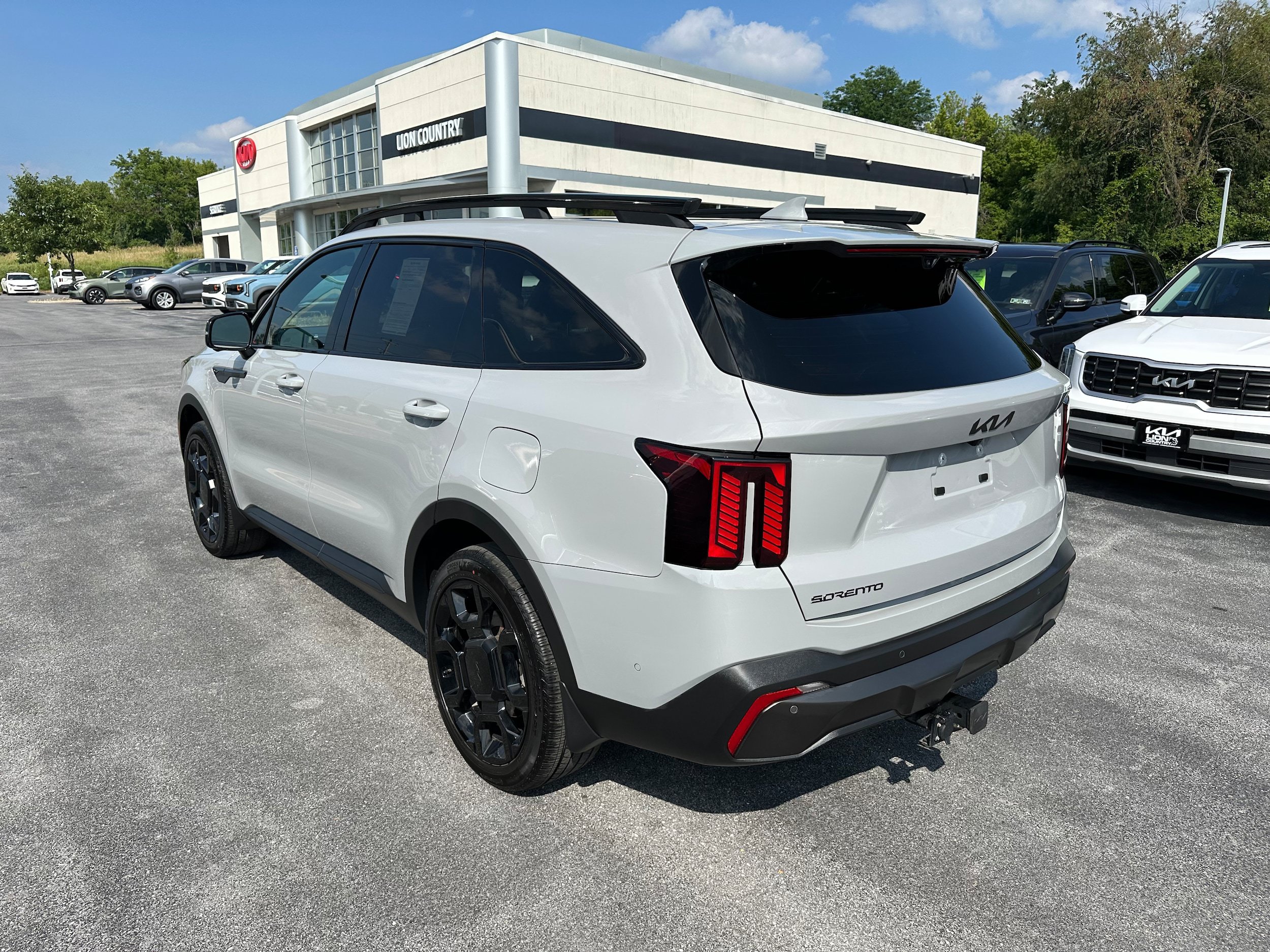 Used 2025 Kia Sorento SX Prestige AWD/4WD image 7