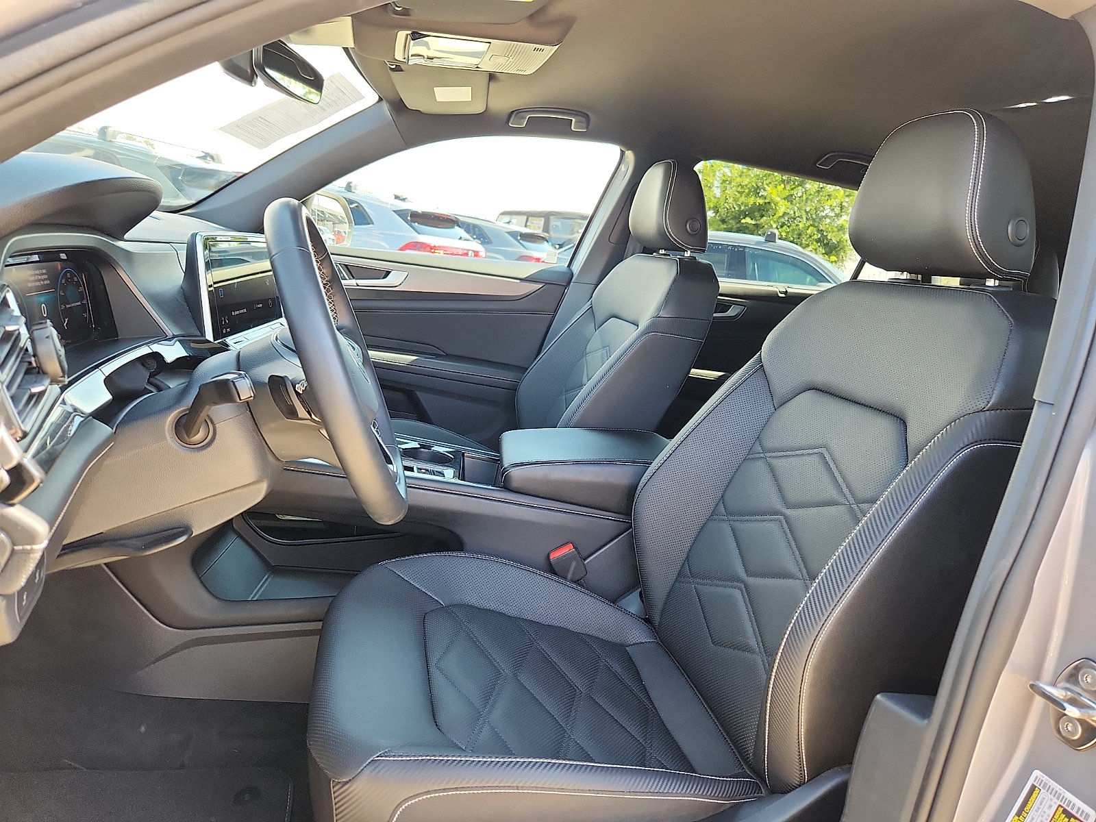 Certified 2025 Volkswagen Atlas Cross Sport SE FWD image 13