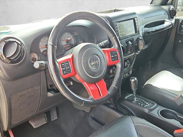 Used 2016 Jeep Wrangler Unlimited Sahara AWD/4WD image 12