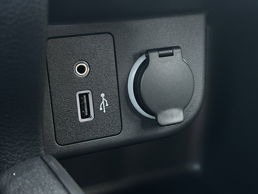 New 2025 Nissan Kicks Play S image 22