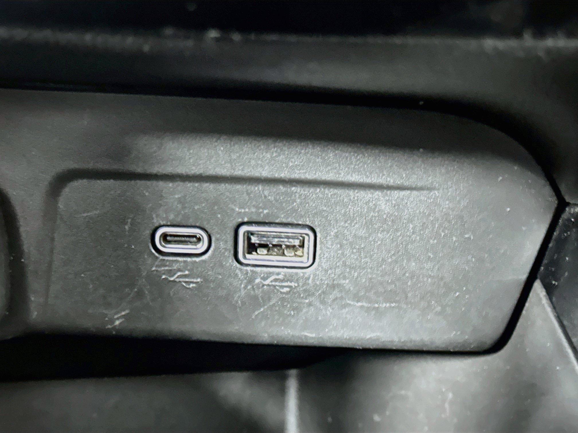 Used 2025 Chevrolet Trax LT FWD image 25