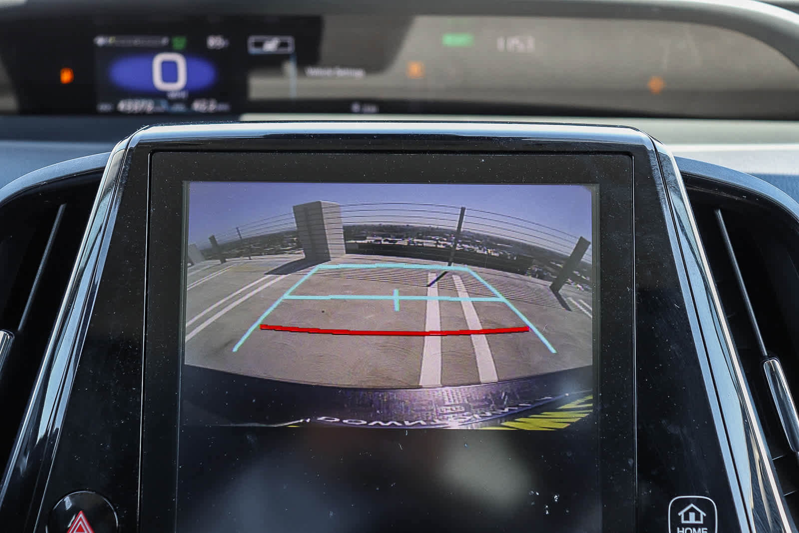 Used 2022 Toyota Prius Prime XLE image 23