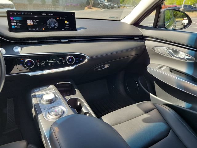 Used 2024 Genesis GV70 2.5T w/ Select Package AWD/4WD image 11
