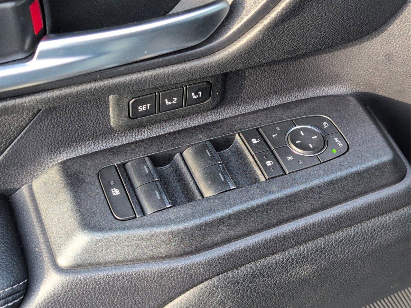 Used 2024 Toyota Land Cruiser image 17