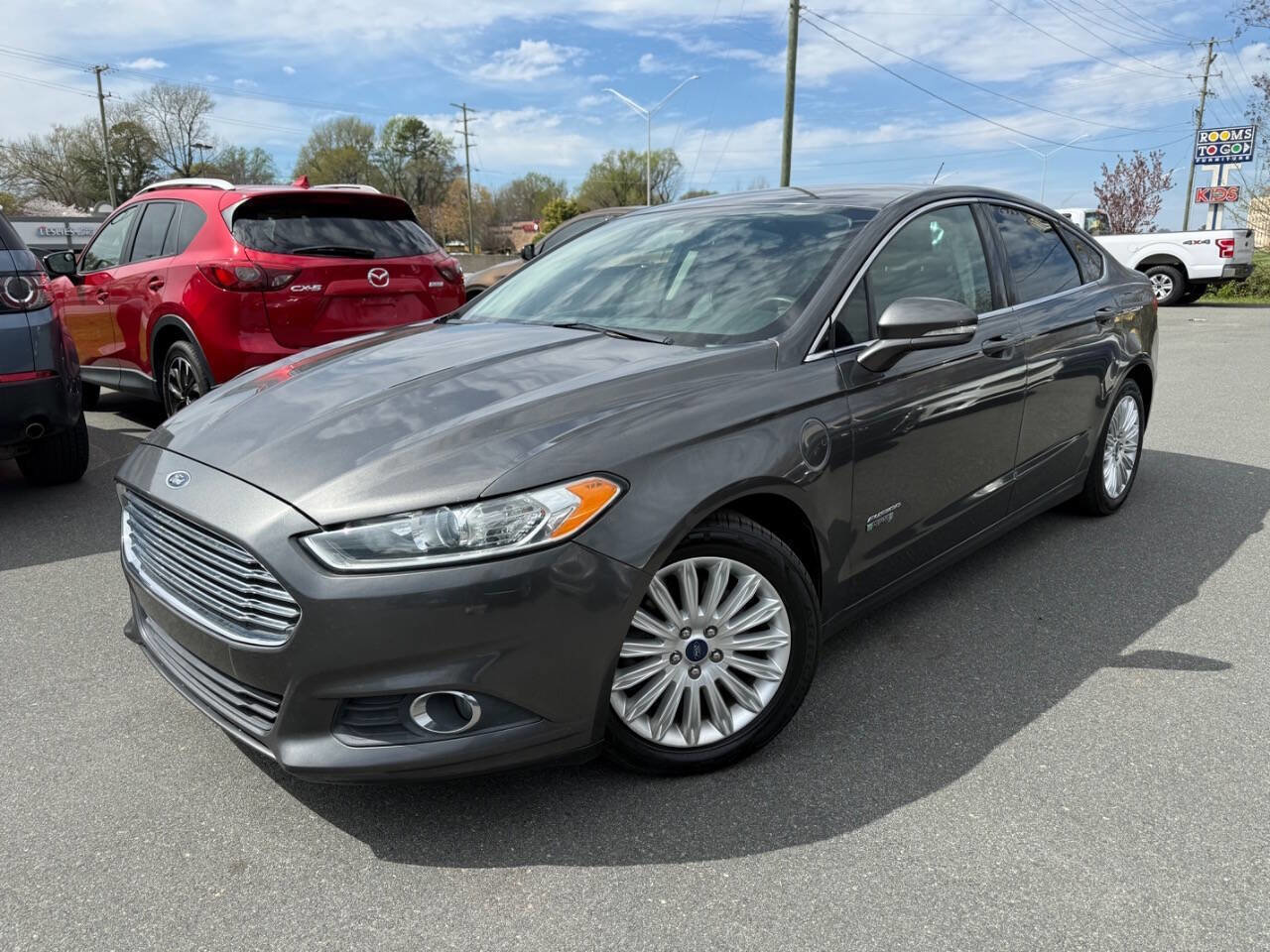 Used 2016 Ford Fusion Energi SE FWD image 1