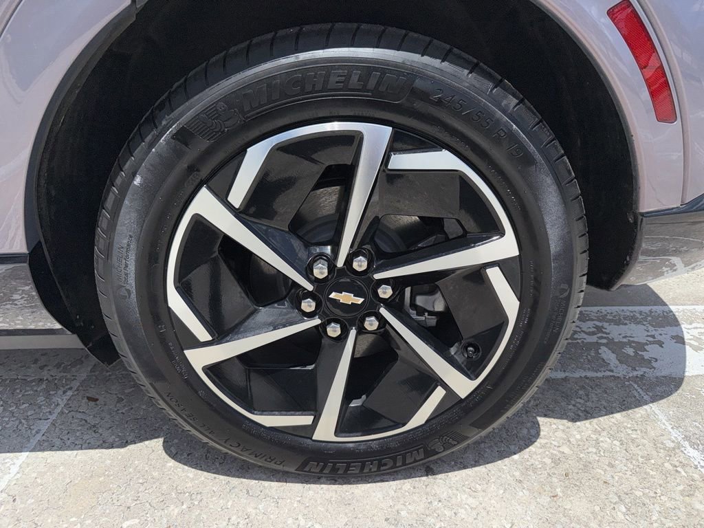 Used 2025 Chevrolet Equinox EV LT FWD image 48