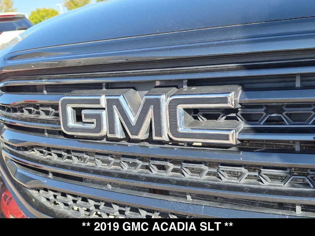 Used 2019 GMC Acadia SLT w/ Black Edition FWD image 17