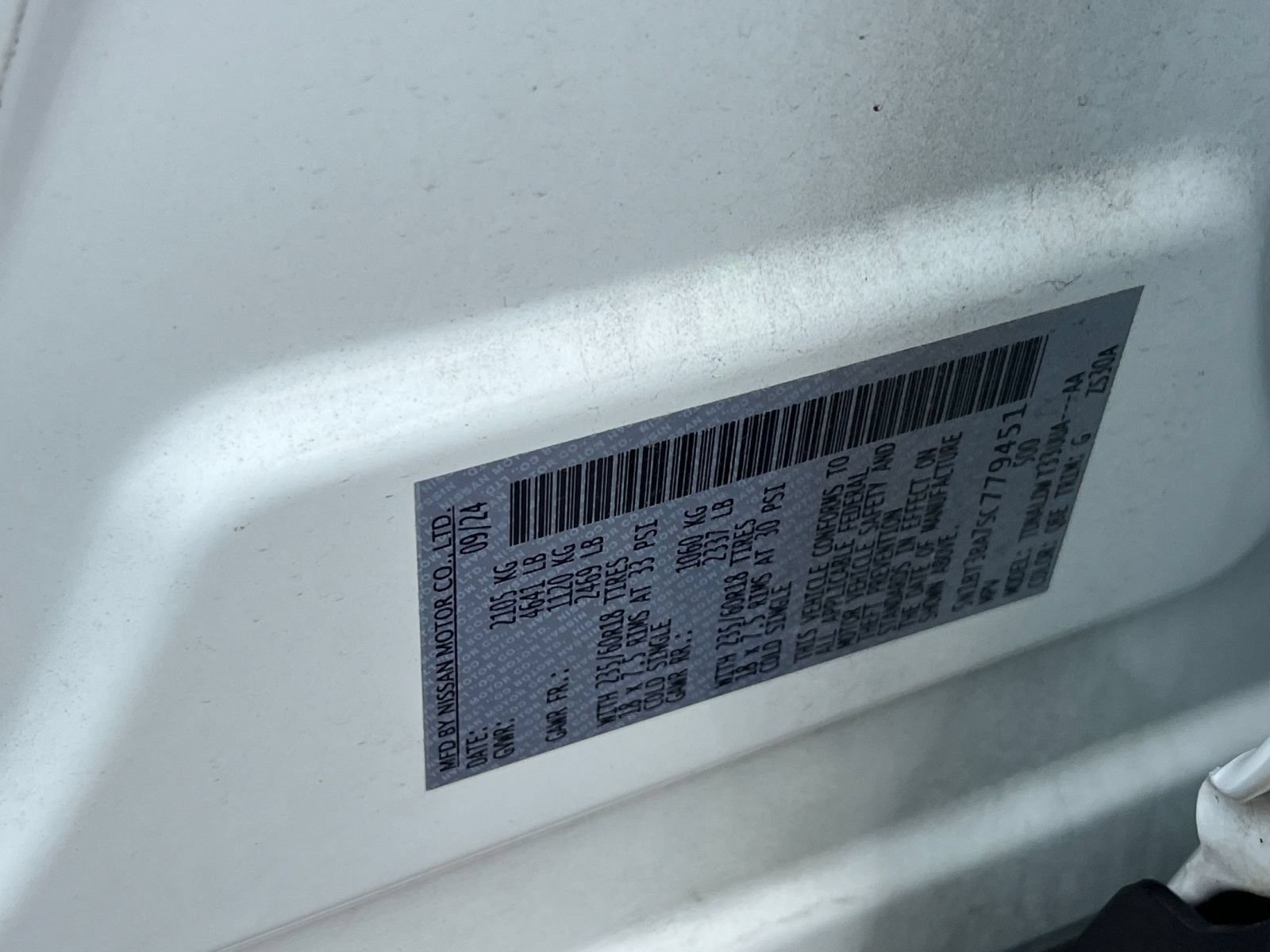 Used 2025 Nissan Rogue SV FWD image 31