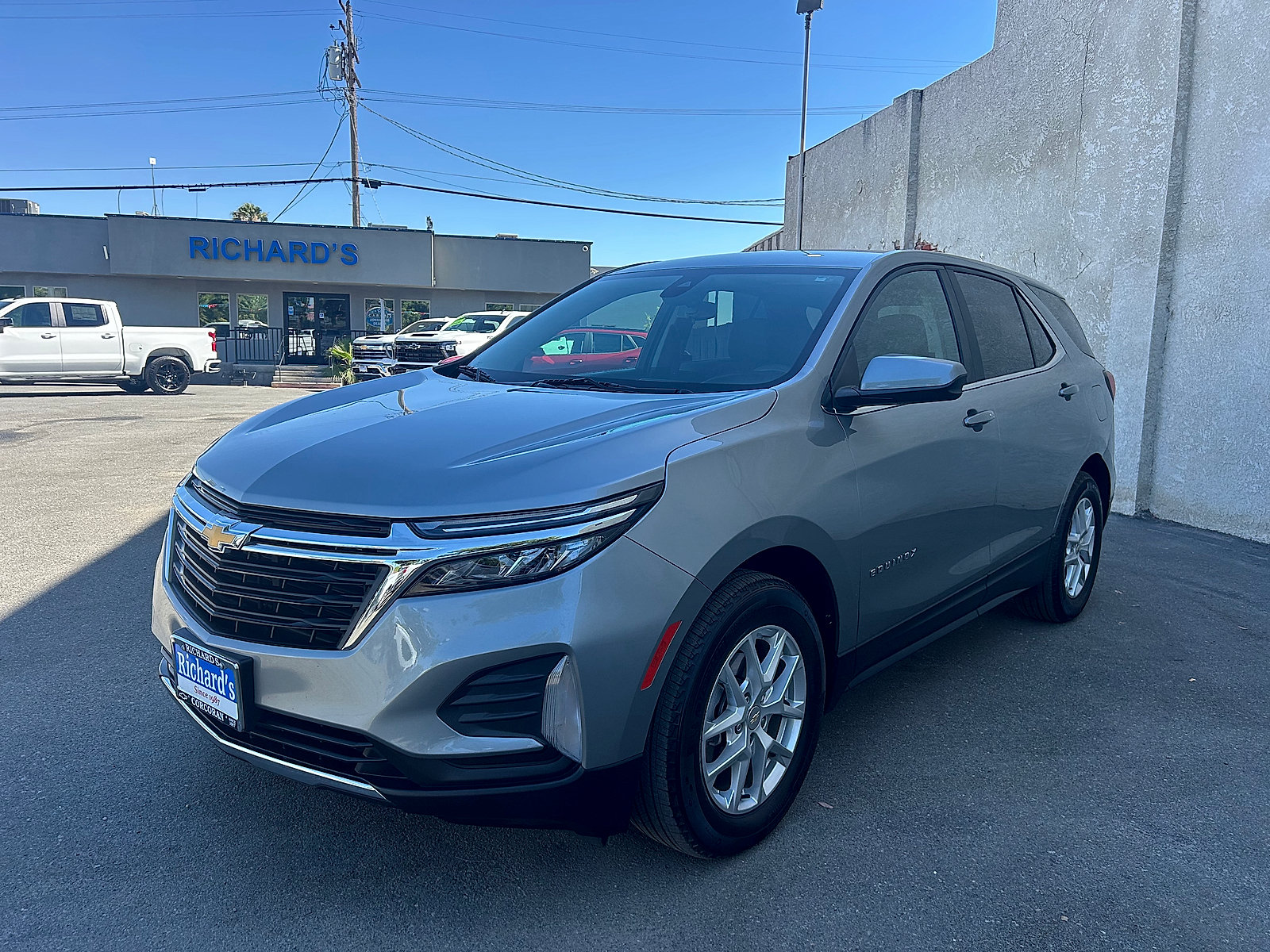 Used 2023 Chevrolet Equinox LT FWD image 7