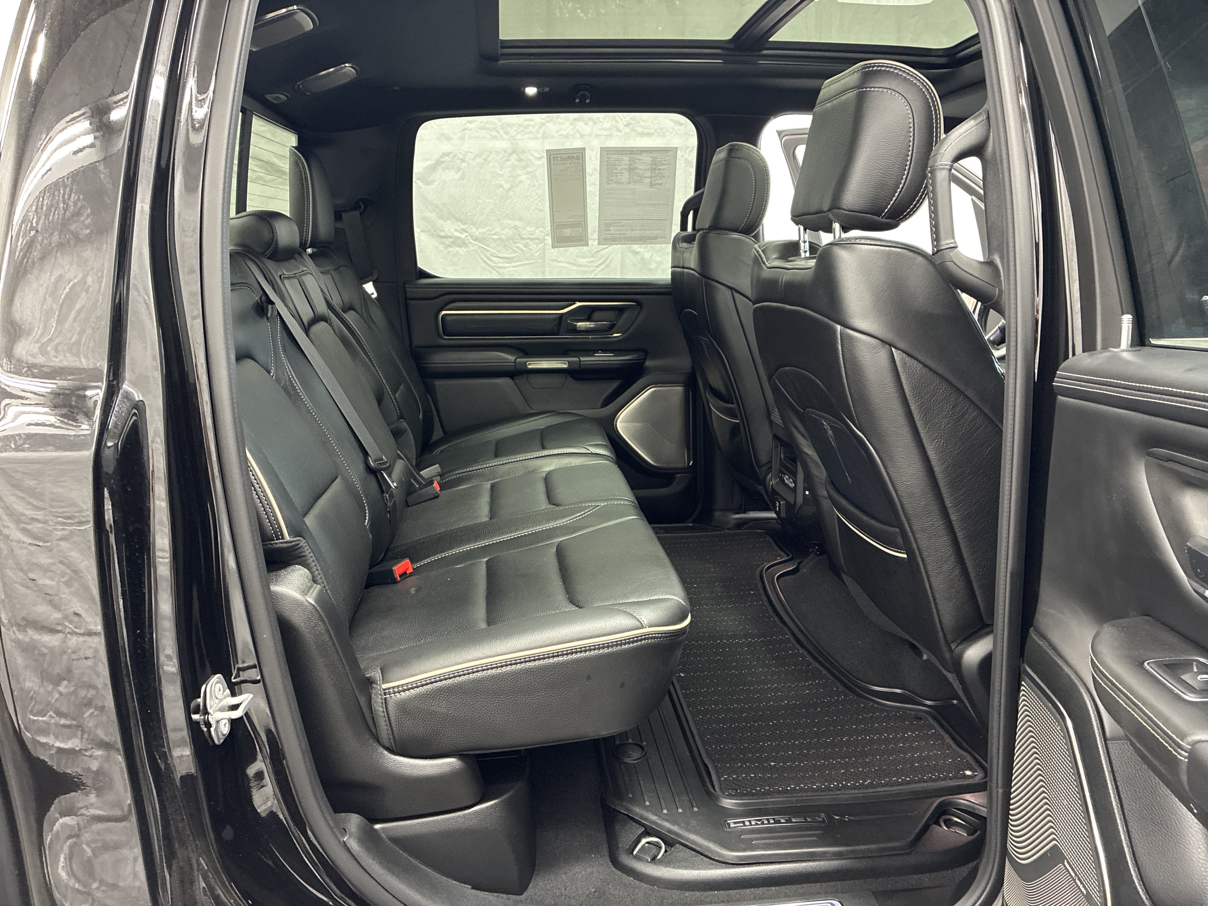 Used 2019 RAM 1500 Limited AWD/4WD image 9