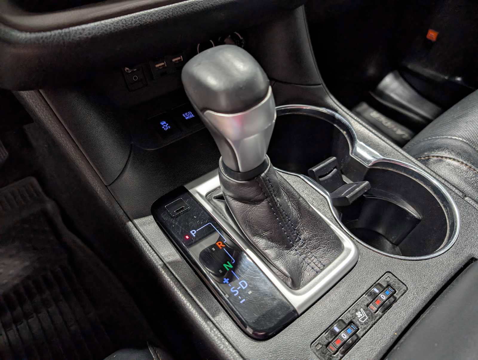 Used 2019 Toyota Highlander Limited image 31