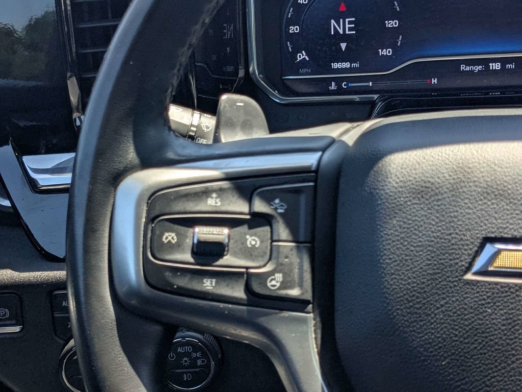 Used 2024 Chevrolet Silverado 1500 LTZ AWD/4WD image 23